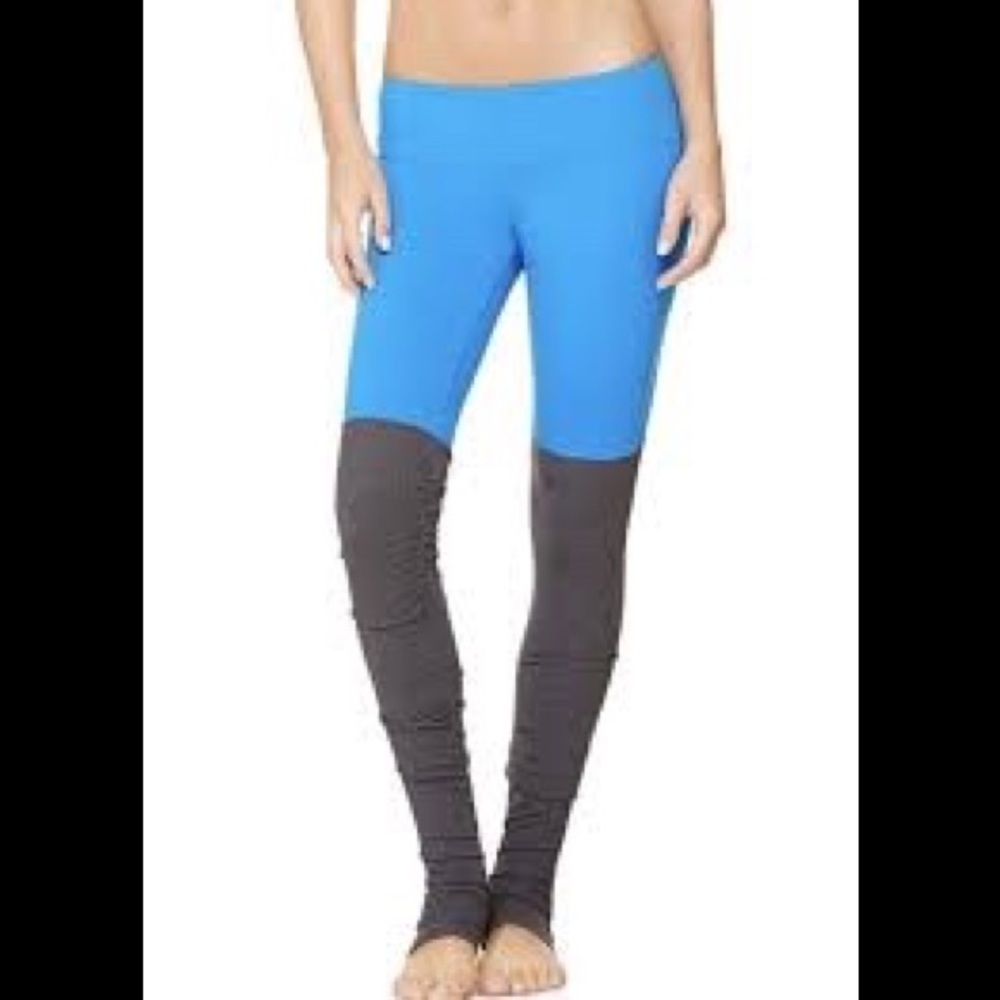 Alo Leggings
